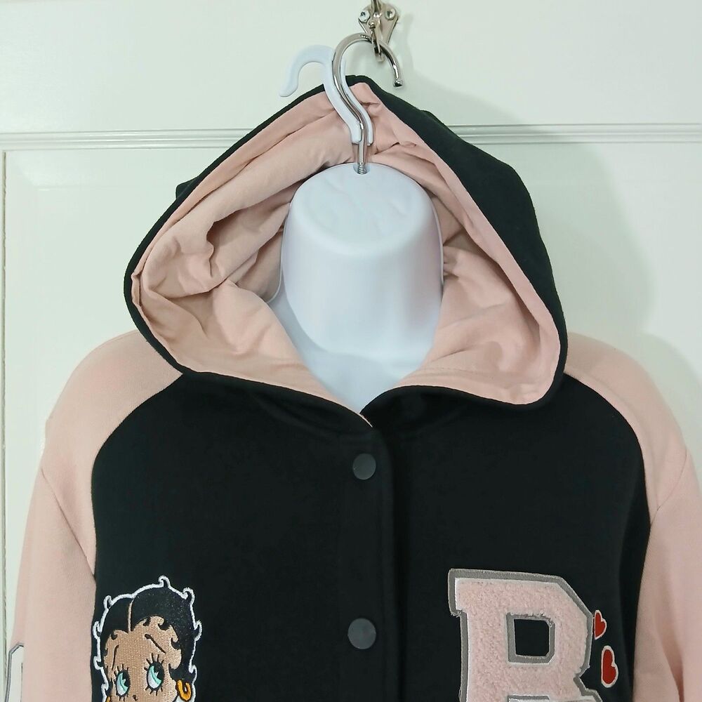 ​Universal Studios Betty Boop Varsity Jacket Large Pink Black Hoodie Letterman - Picture 3 of 16